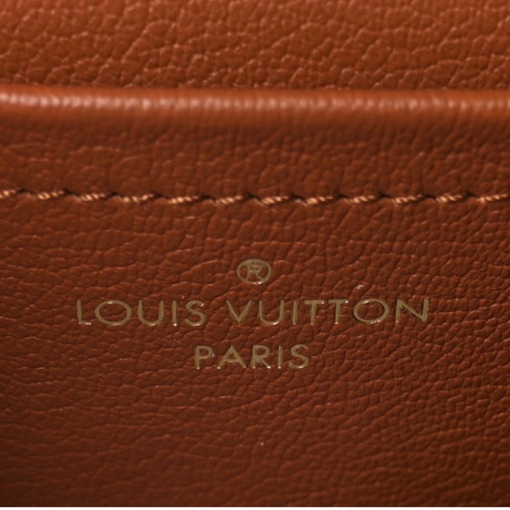 🔴🔴SOLD EBAY 🔴🔴Louis Vuitton
Monogram Marceau like new - Picture 2 of 15